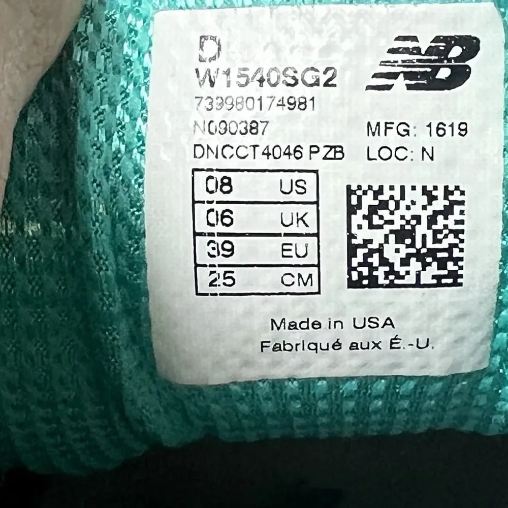 New Balance 1540v2 Trail Running Shoe Gray Green Womens 8 D Wide Lace Up Low USA